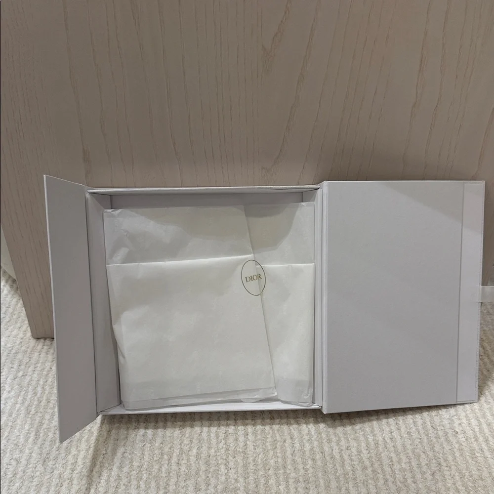 Dior Luxurious White Box with Gold Logo